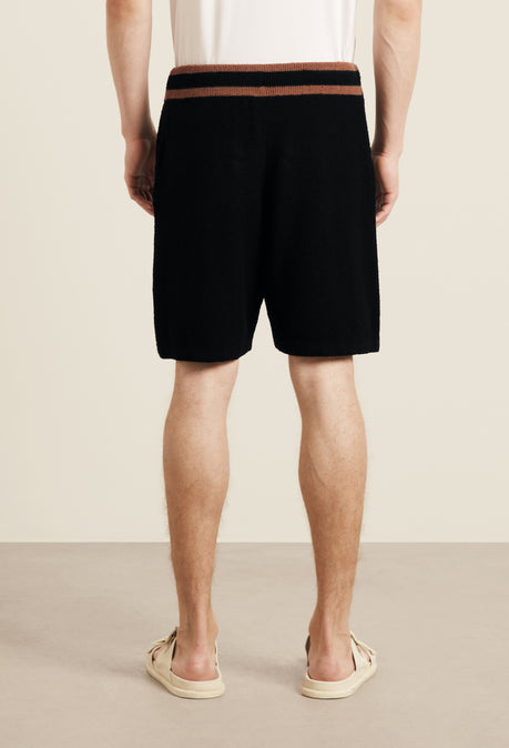 Armas Short - Black